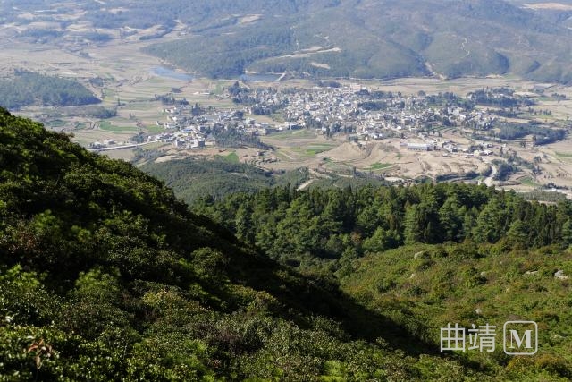 陆良县牛头山 图文/赵万波